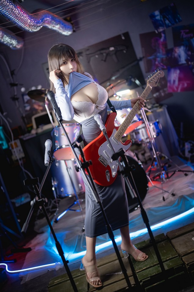 抱走莫子A - 吉他妹妹 [50P1V-1.09GB]