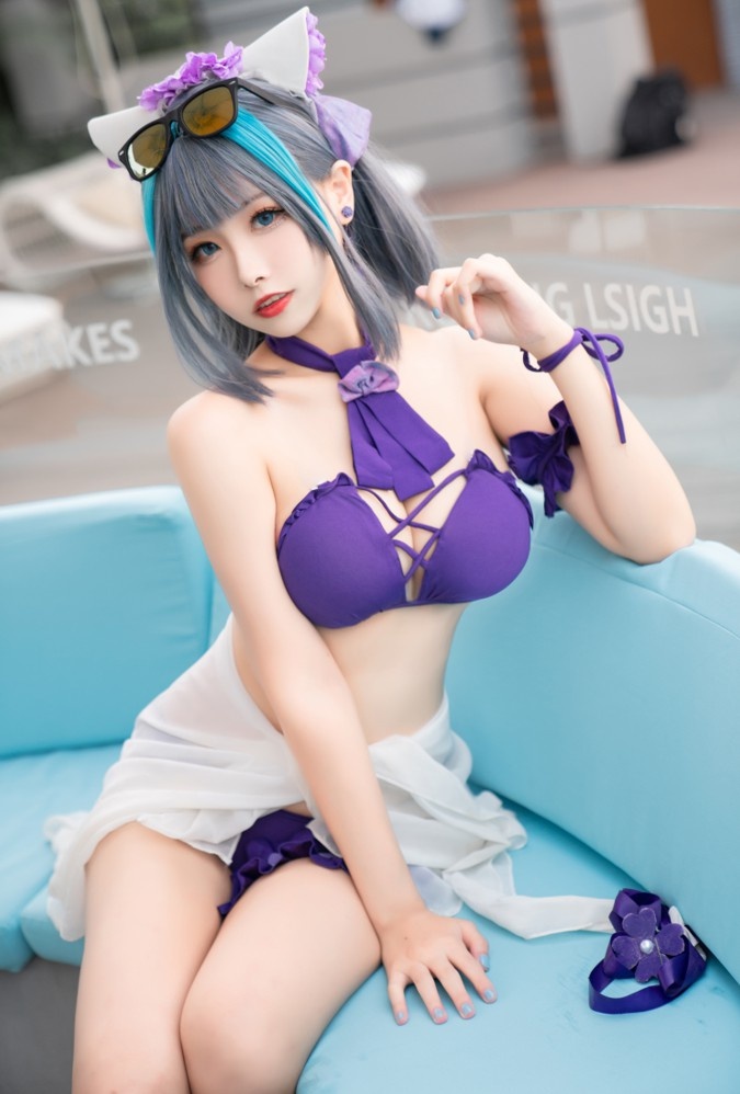 Momoko葵葵：一位来自二次元世界的coser