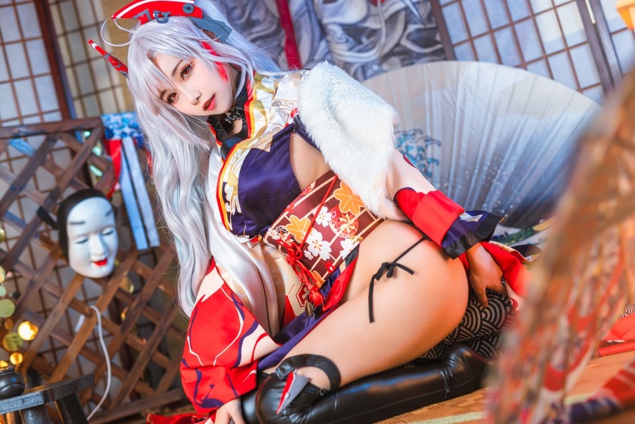 Momoko葵葵：一位来自二次元世界的coser