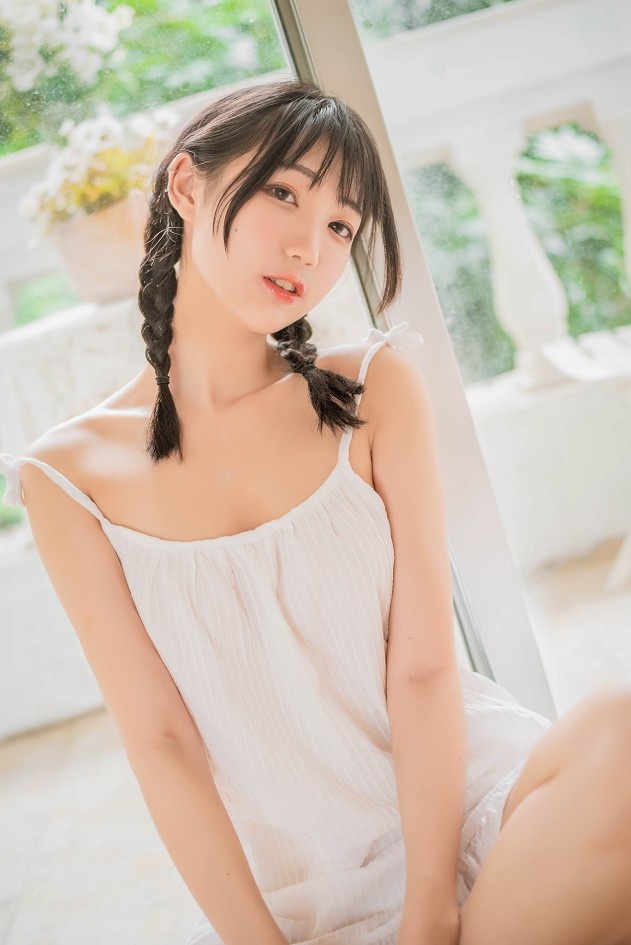 周叽是可爱兔兔：Cos写真作品合集