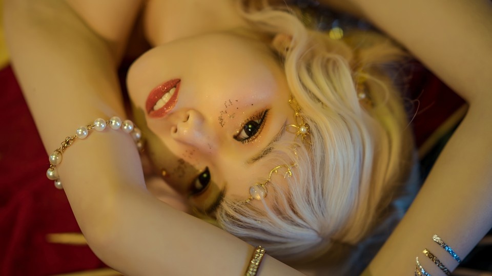 七月喵子：我也不想被钓啊，可是他叫我宝贝耶～ ​​​