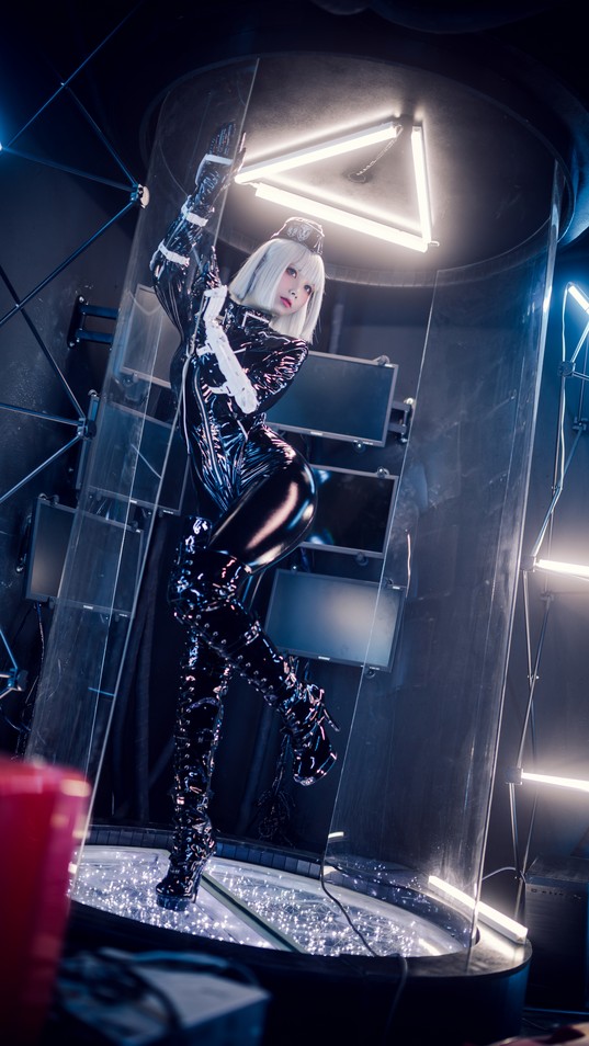 izumi泉桃子 - 帝国通讯官 [30P-233MB]