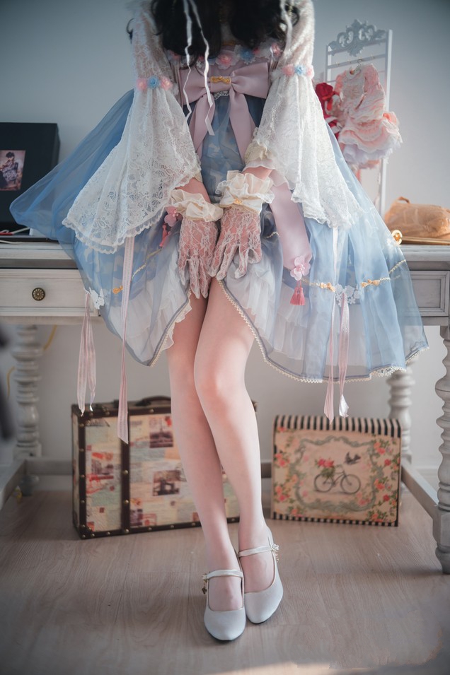 木花琳琳是勇者 - 樱茶七夕 [45P3V-1.61GB]