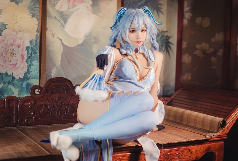 墨玉-M：万物皆有裂缝，那是阳光照进来的地方