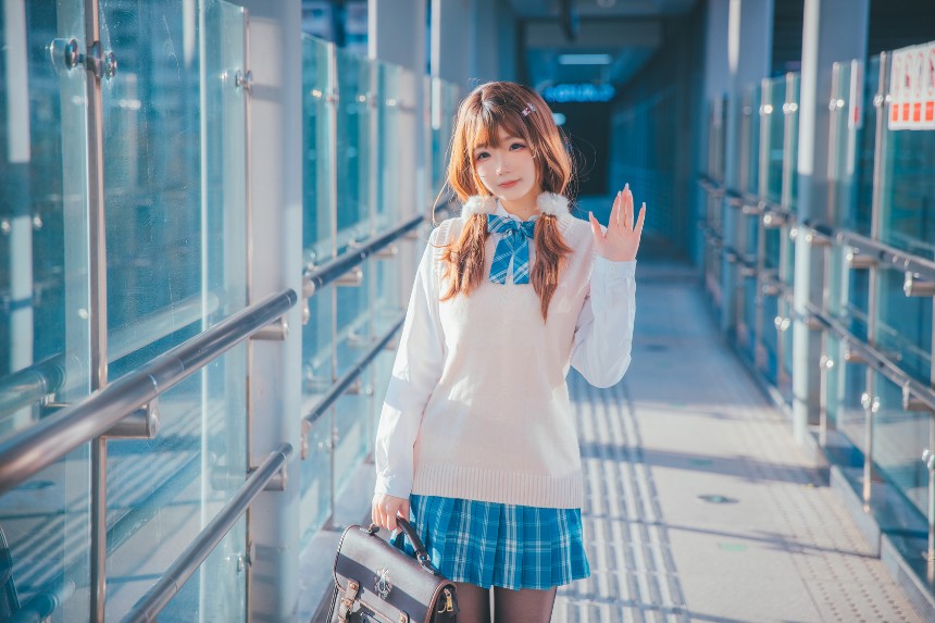 雪晴Astra - JK夕阳 [25P-307MB]