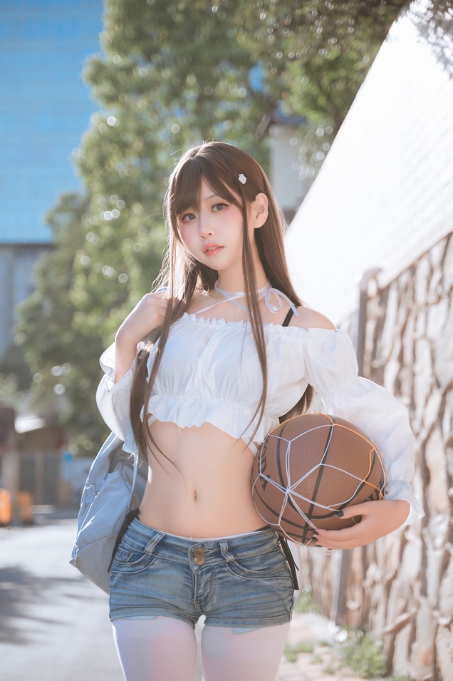 萌芽儿 - 邻家小恶魔 [47P1V-426MB]