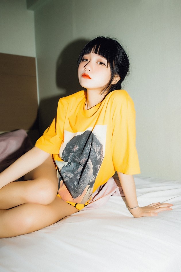 Jenny (정제니) :可爱的小姐姐