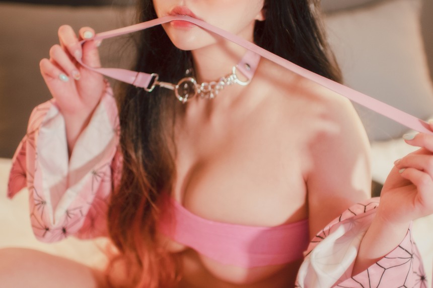 Ye-Eun (손예은) – PINK ONI [100P-1.09GB]