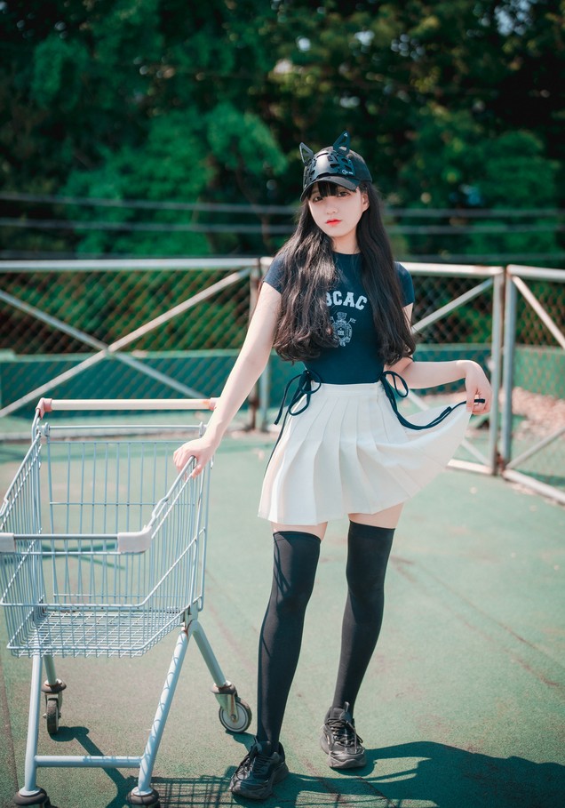 Jenny - Classic Athletic Girl in Navy Blue [71P-1.50GB]