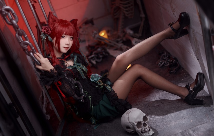 花柒Hana – 火焰猫燐/白金泳装 2套