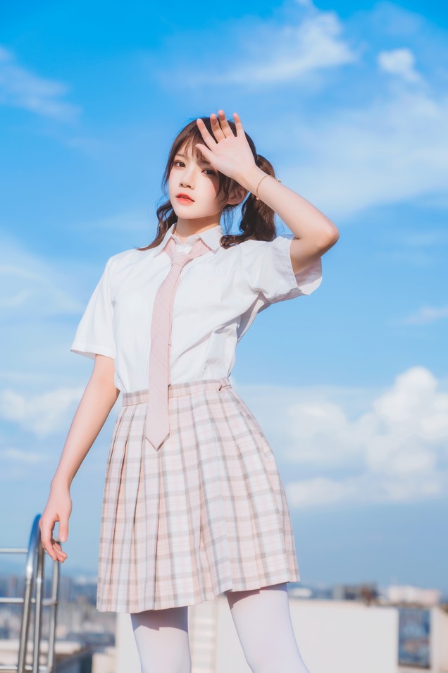 桜桃喵 - 橘子汽水 [15P-252MB]