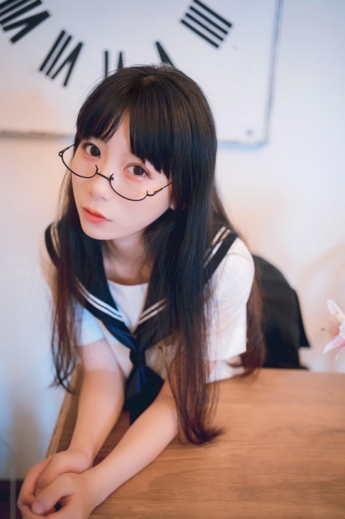 0d356270a4ac5.jpg