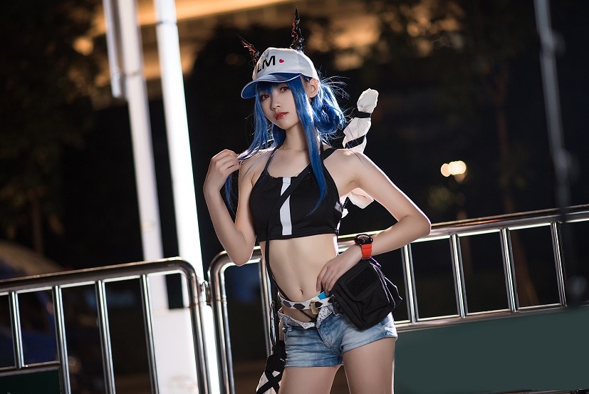 大大卷卷小卷：Cos写真作品合集