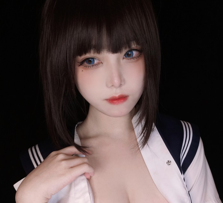 蜜汁猫裘 - 坏学妹自拍 [38P6V-401MB]