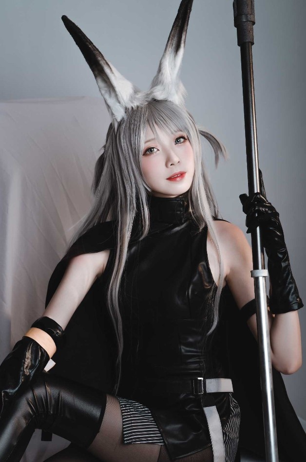 炸酱沐沐：Cos写真作品合集