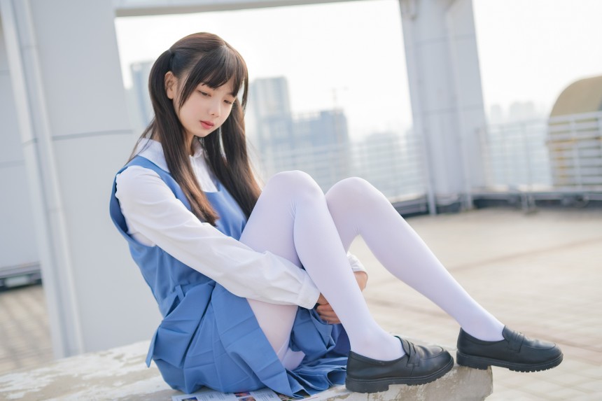 稚乖画册 – 晴空02 [79P1V-1.10GB]