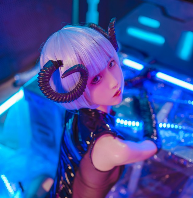 妹抖青：十年Coser，退役Jk