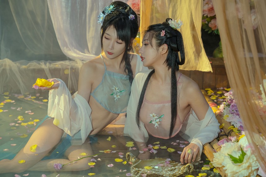 云溪溪 - 奶桃 水池 [42P1V-1.38GB]