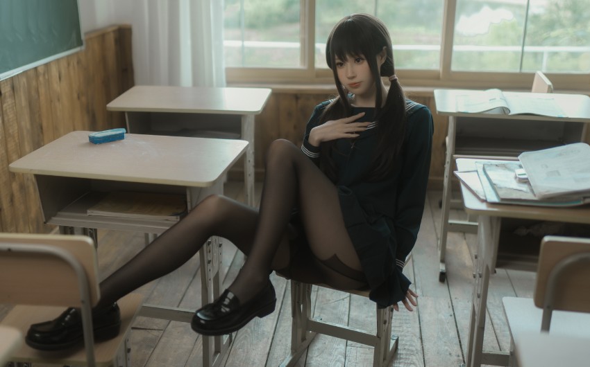 西园寺南歌 – 与班长的游戏 [137P5V-1.07GB]