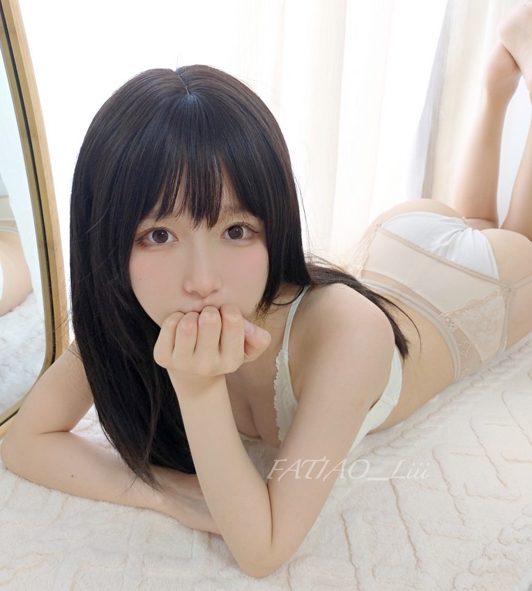 迷之呆梨 - 08月fantia会员订阅合集 [232P9V-665MB]