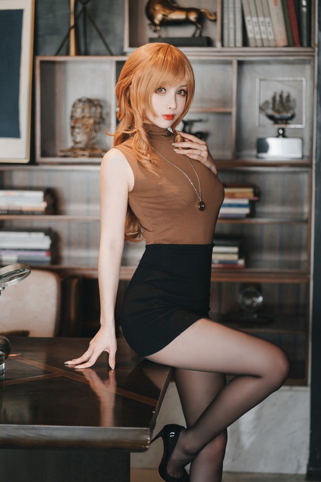 rioko凉凉子 - 任期的一天 公司篇 [30P-502MB]