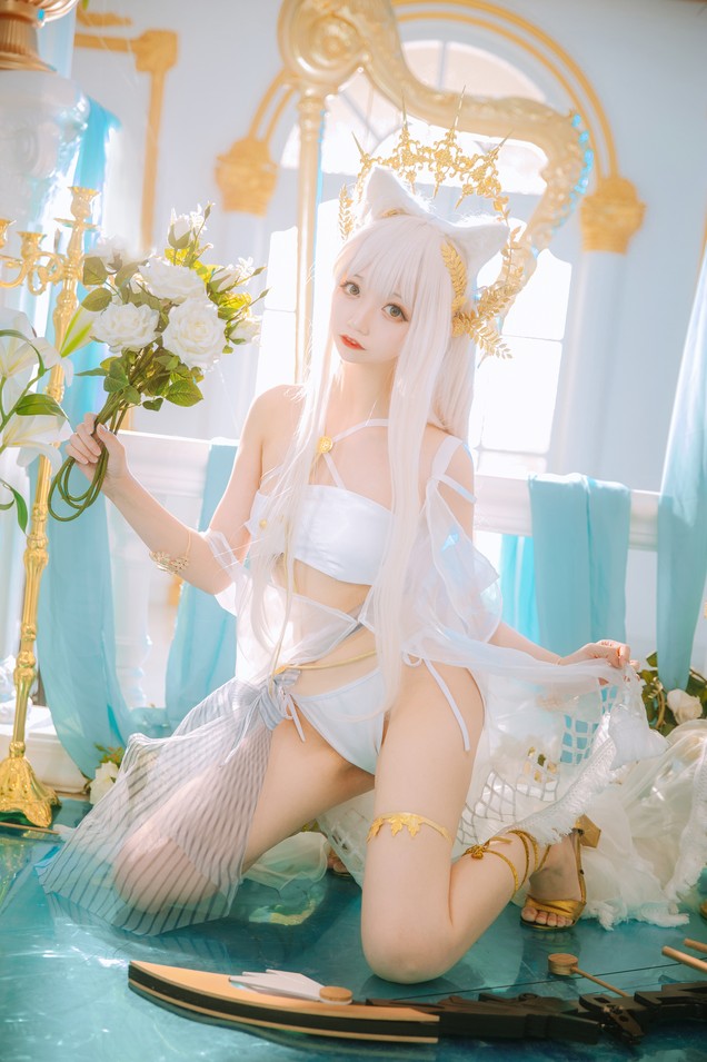 小野寺地瓜 - 白金泳装 [22P-254MB]