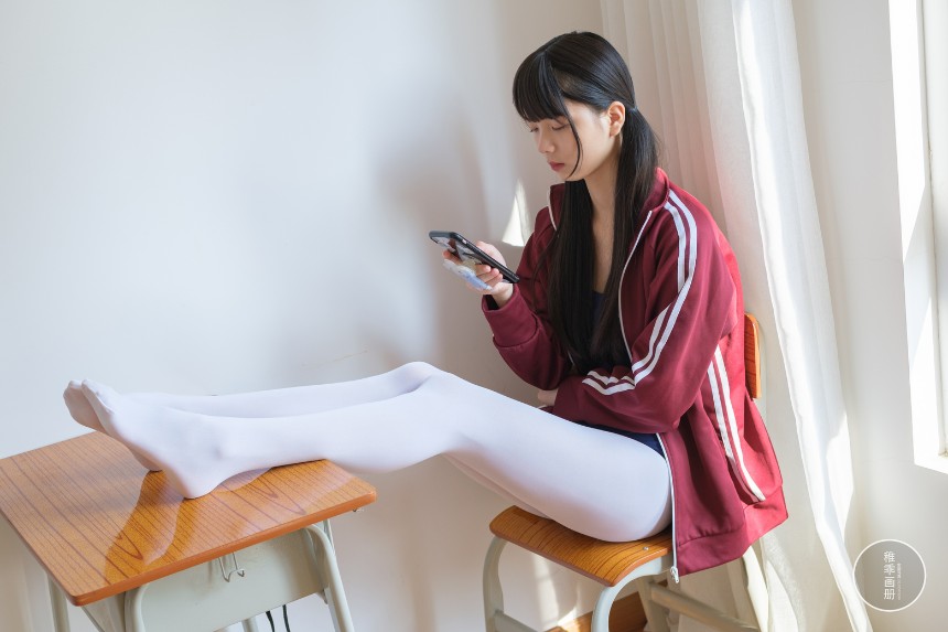 稚乖画册 – 夜夜 死库水 [88P1V-2.42GB]