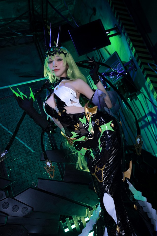 水淼aqua - 2021年11月-2022年09月Fantia合集 (25套) [784P-1.2GB]