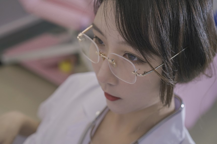 云溪溪 - 奶桃 N47医护 [80P1V-1.21GB]