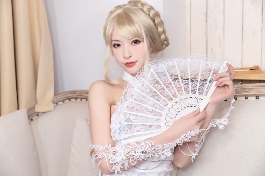 清水由乃 - 花嫁自拍+金发旗袍 2 套