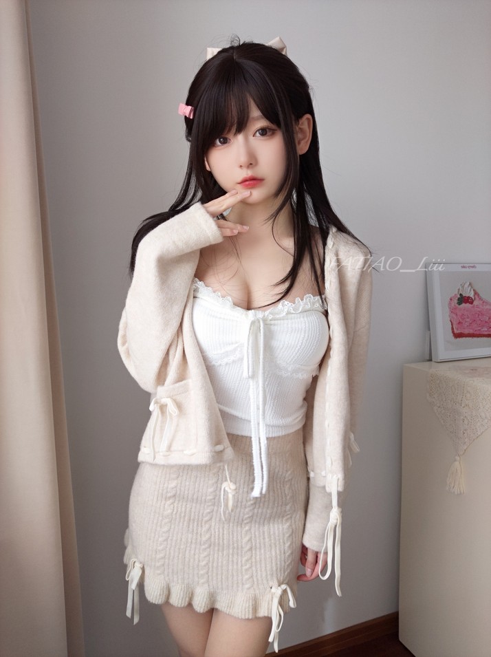 迷之呆梨 - 22.10月fantia会员订阅合集 [168P4V-383MB]