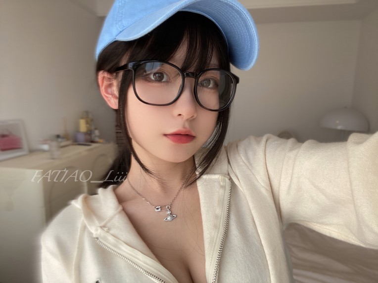 迷之呆梨 - 22.10月fantia会员订阅合集 [168P4V-383MB]