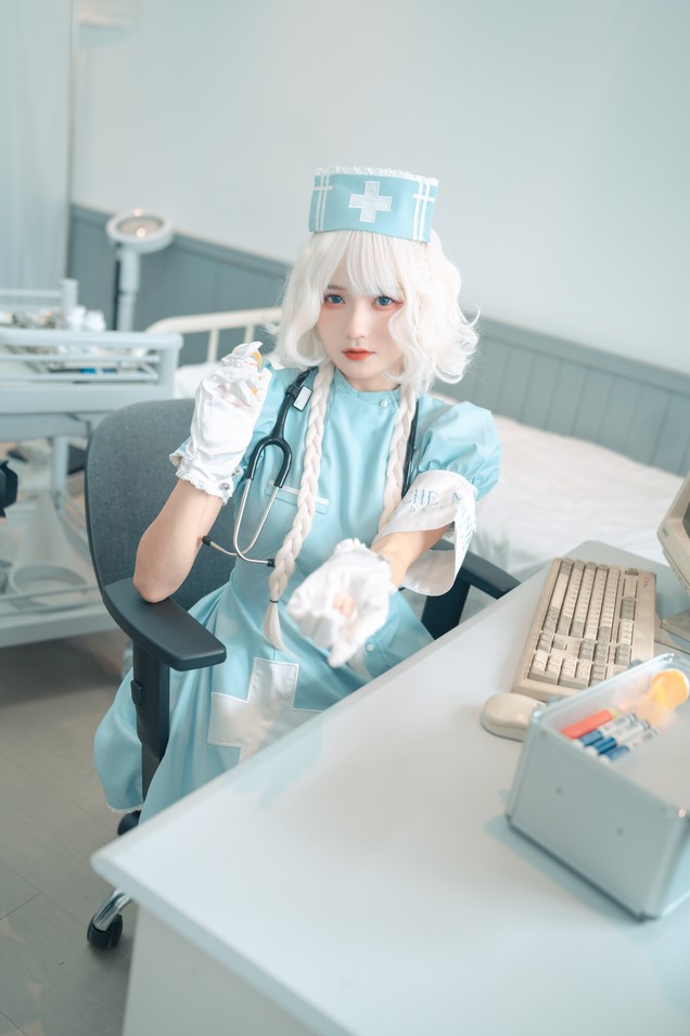 兔子Zzz不吃胡萝卜：为外表而活的女生 不吃东西