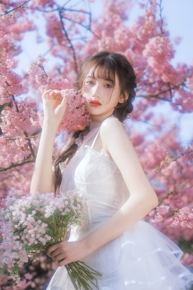 怡子yiii - 樱花限定 [20P-298MB]