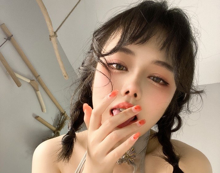 七月喵子 – 透明 灰撕袜 [45P-283MB]