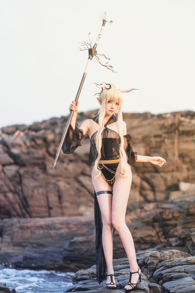 桜桃喵 - 闪灵泳装 [44P-440MB]