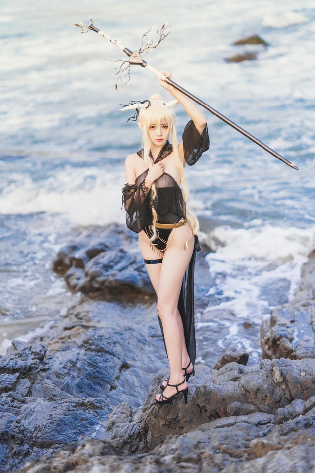 桜桃喵 - 闪灵泳装 [44P-440MB]