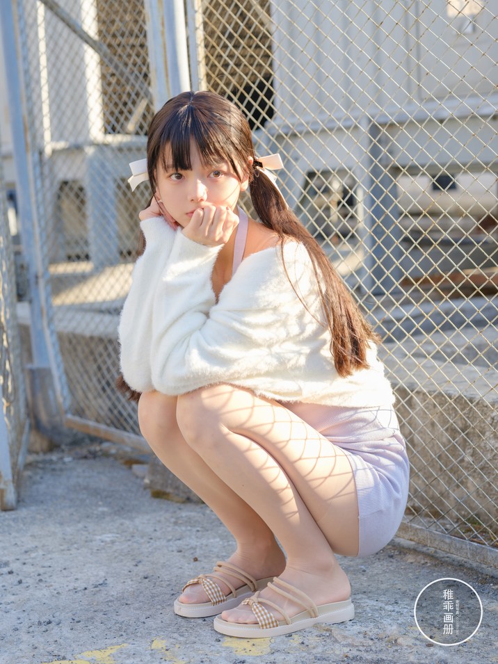稚乖画册 - 夜夜 天台停车场肉丝 Lolita [83P1V-4.68GB]