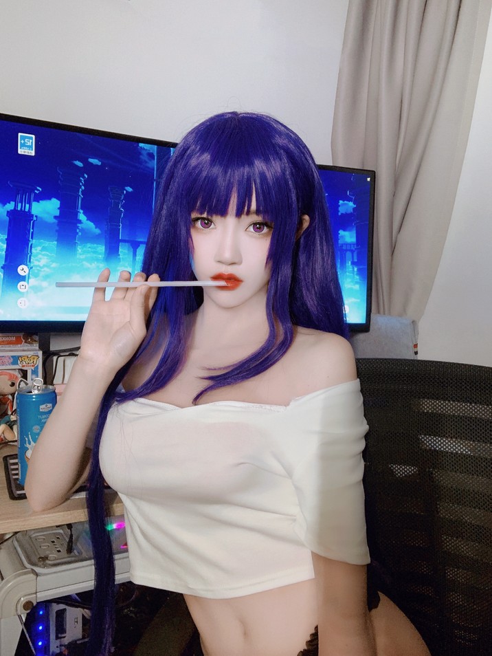 桜桃喵 - 雷电将军同人自拍 [11P-87MB]