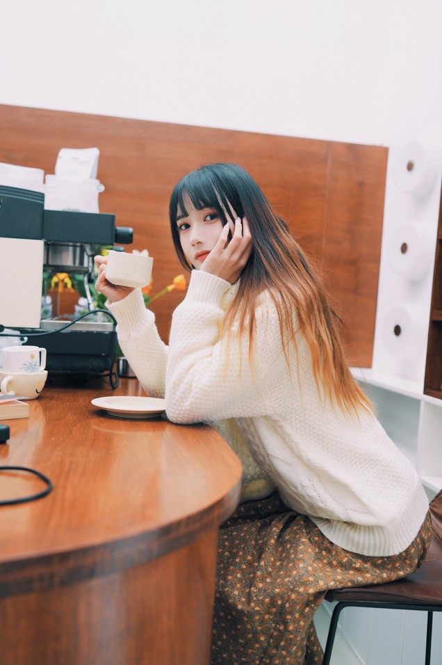 兔子Zzz不吃胡萝卜 - 玲娜贝儿来逛街&amp;在雪中等待 2 套