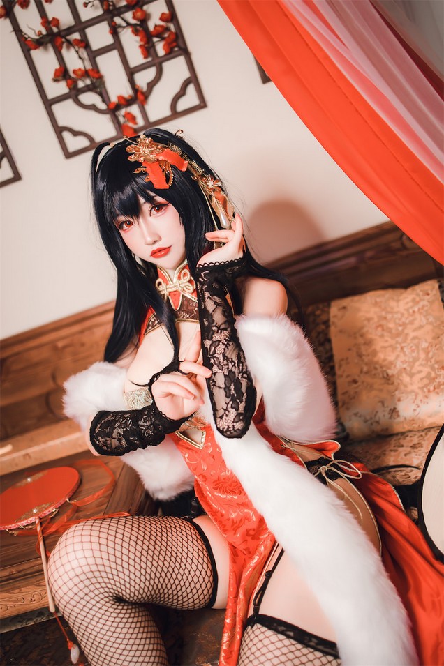 Coser衣衣 - 碧蓝航线 大凤旗袍 [34P-110MB]