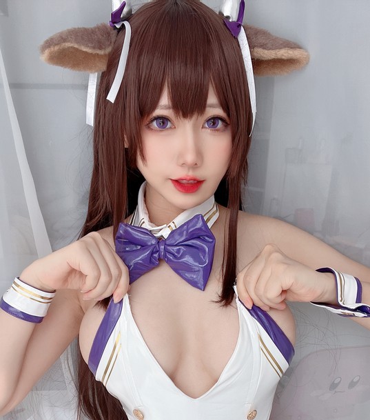 Nyako喵子 – 樫野本 牛牛堵场女郎 [113P1V-955MB]