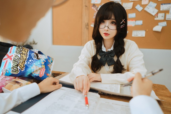 rioko凉凉子 - 关于我的青梅竹马是痴女这件事 [94P5V-1.32GB]