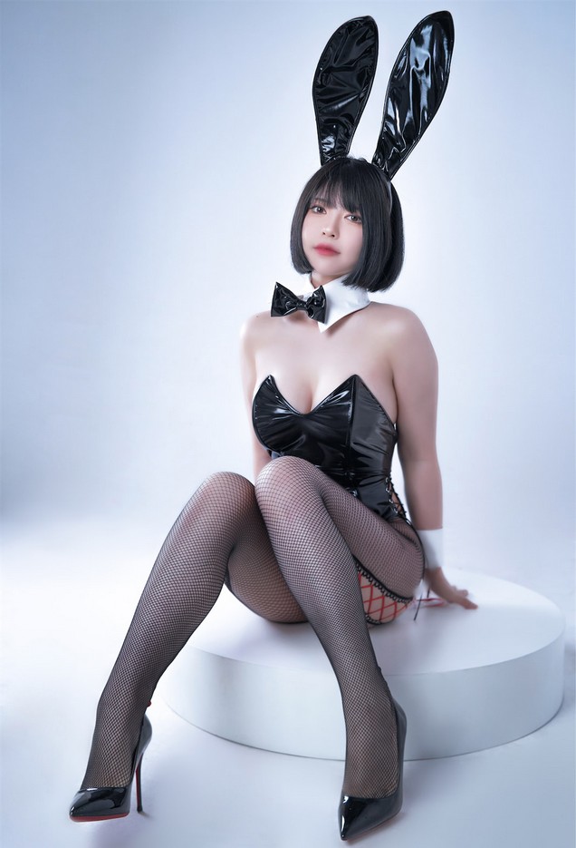 半半子 - Bunny Vol.02 [75P-694MB]