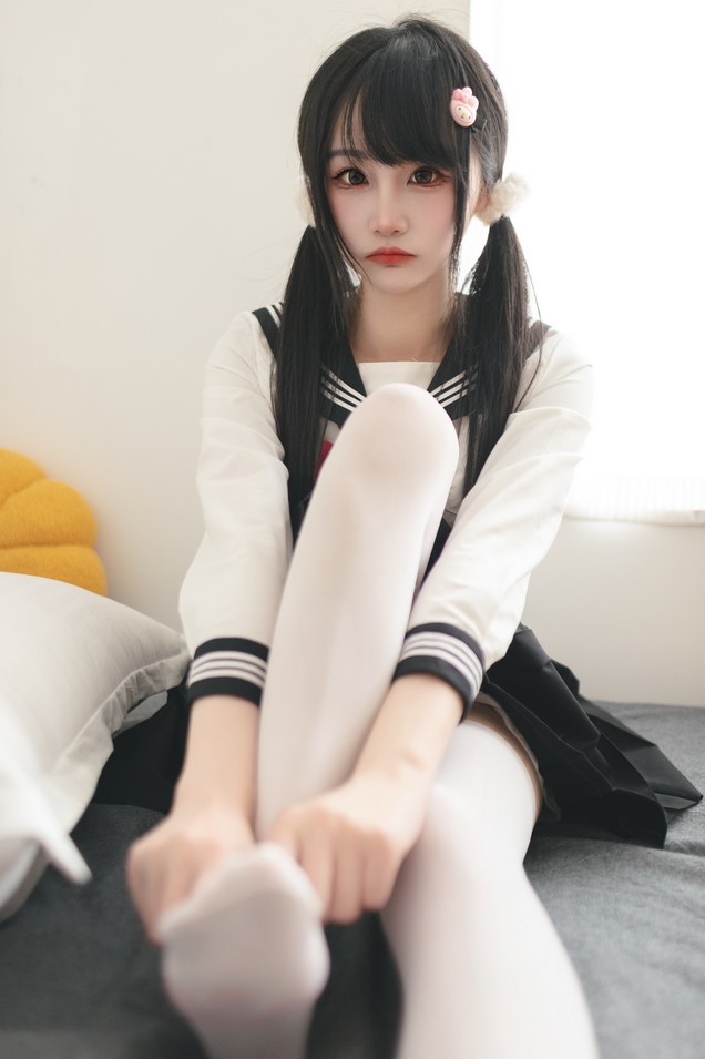 嗷呜酱 - 水手服限定 [48P-410MB]