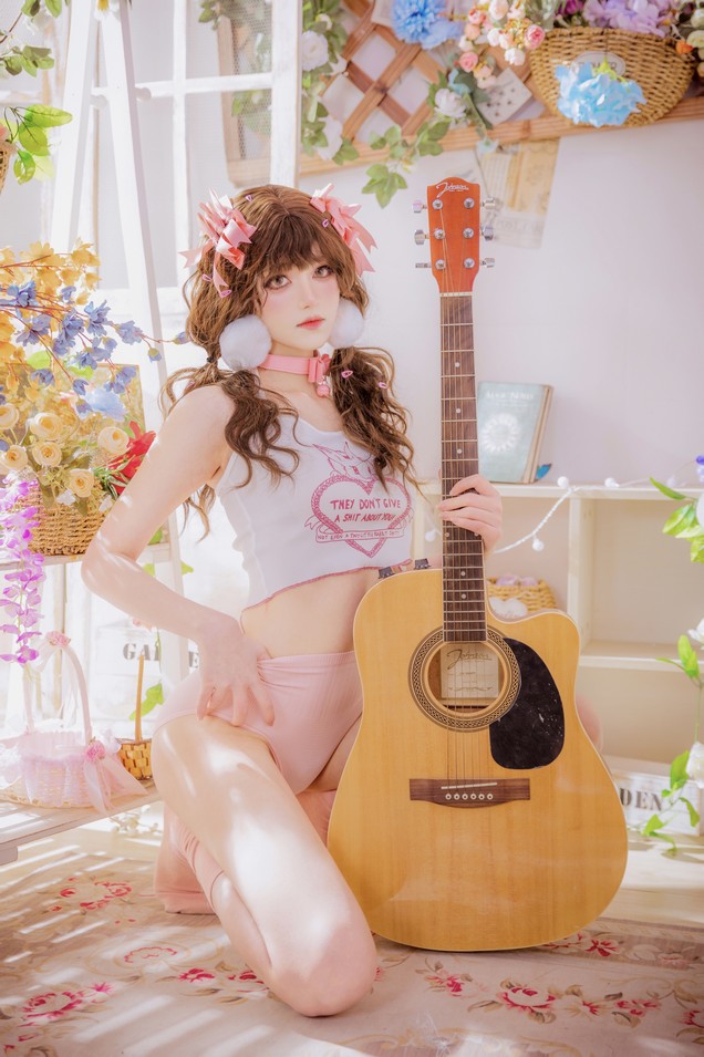 南桃Momoko - 少女吉他与蝴蝶结 [28P-147MB]