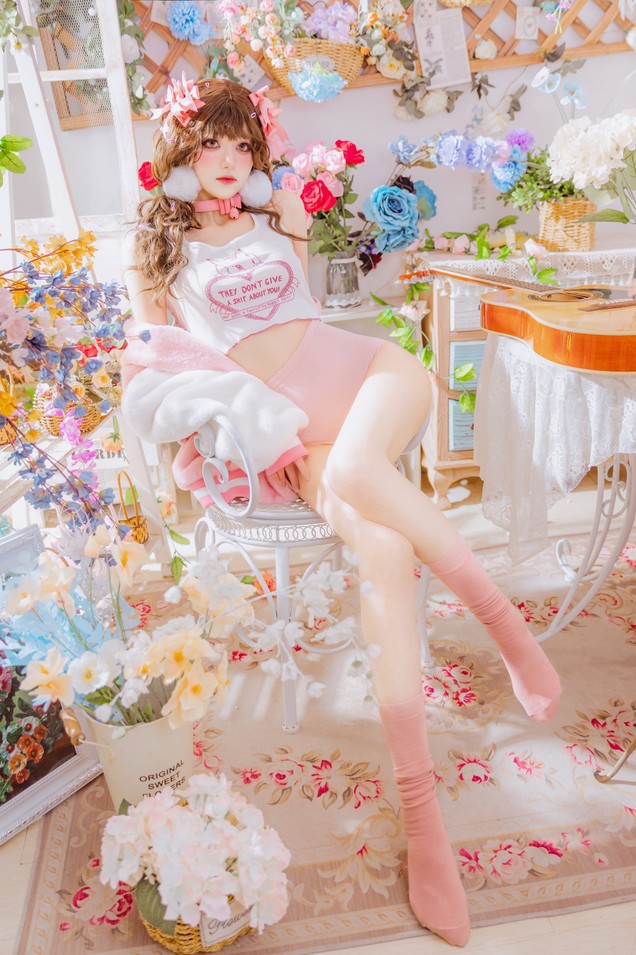 南桃Momoko - 少女吉他与蝴蝶结 [28P-147MB]