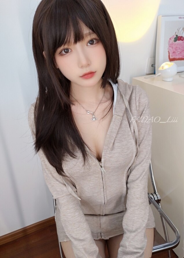 迷之呆梨 - 23.02月fantia会员订阅合集 [188P3V-463MB]