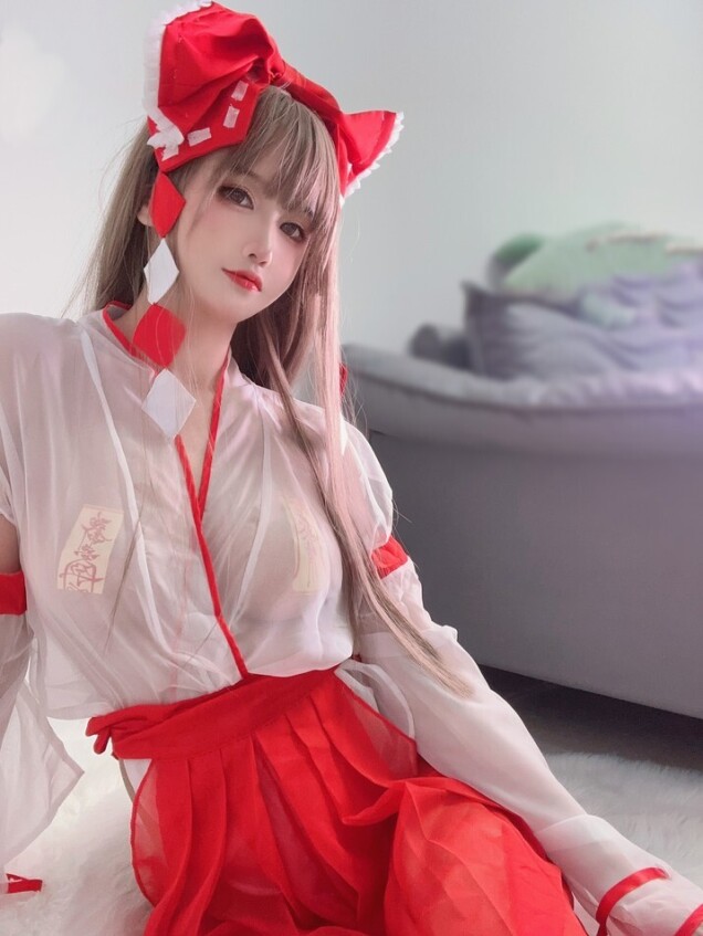 三度_69 – 巫女 完整版 [55P4V-496MB]