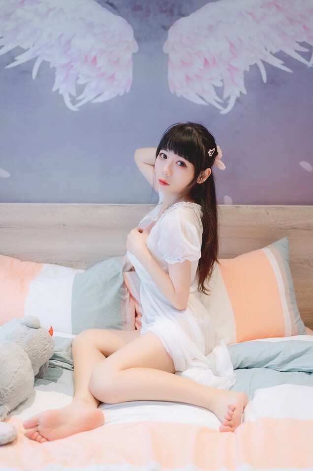 usejan蓝蓝 – 奶味软糖 [40P-75MB]